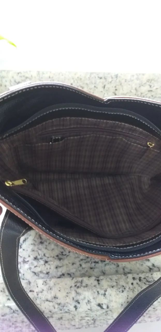 Bolsa de couro legítimo preta da marca Menegati - Foto 5