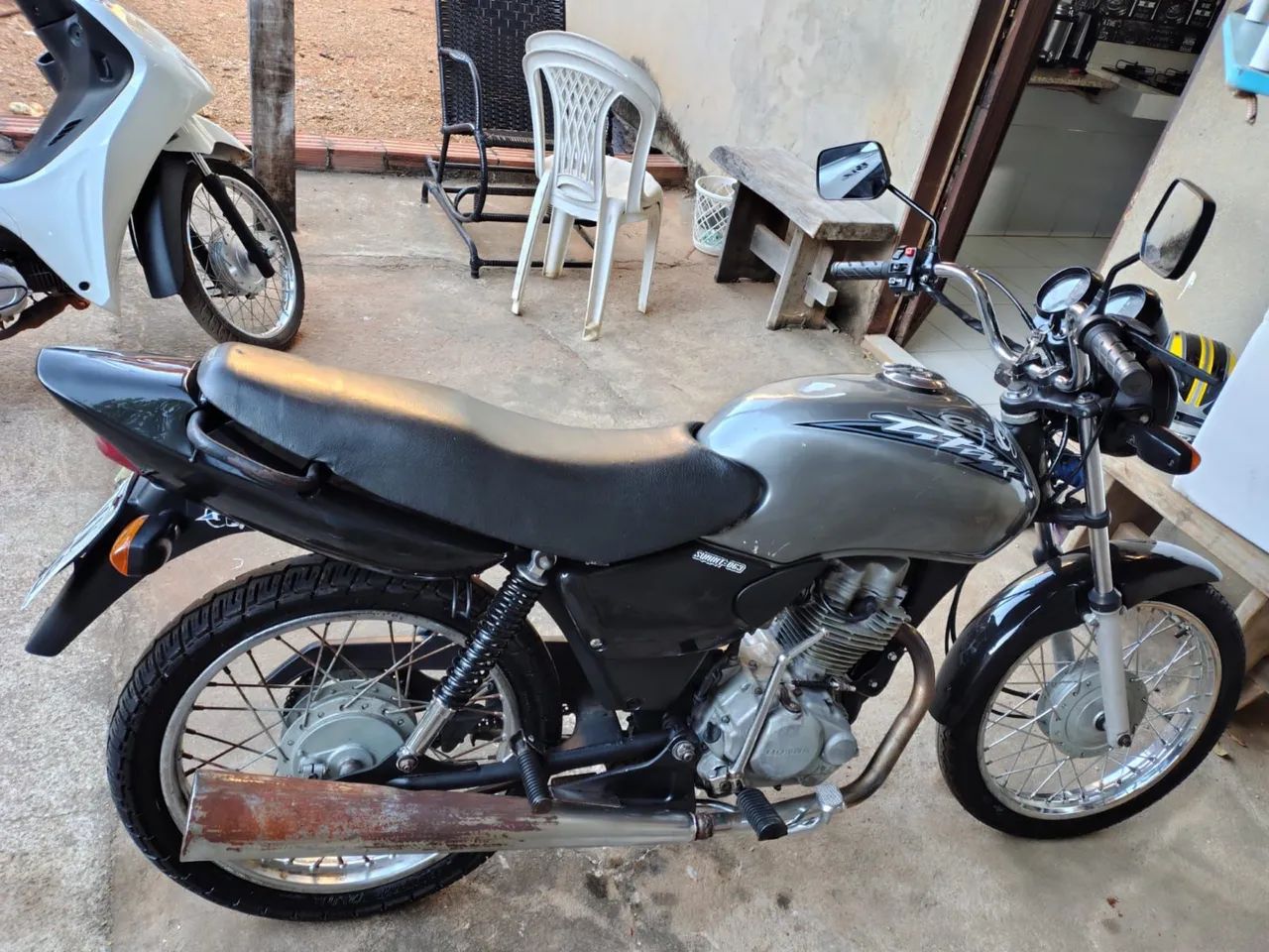 Titan 125 2003 prata 