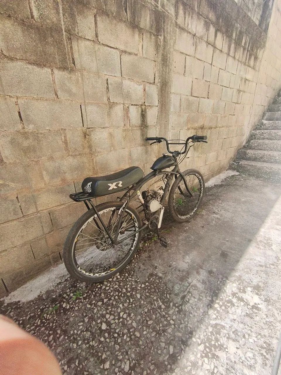 Vende-se Motorizada 