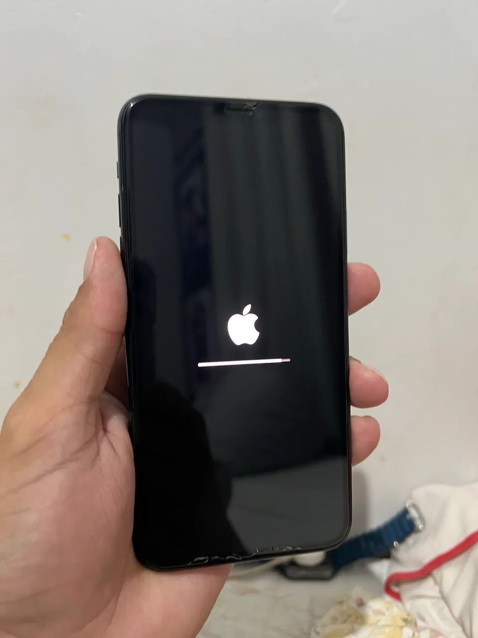 Vendo iPhone 11 Pro Max  - Foto 2