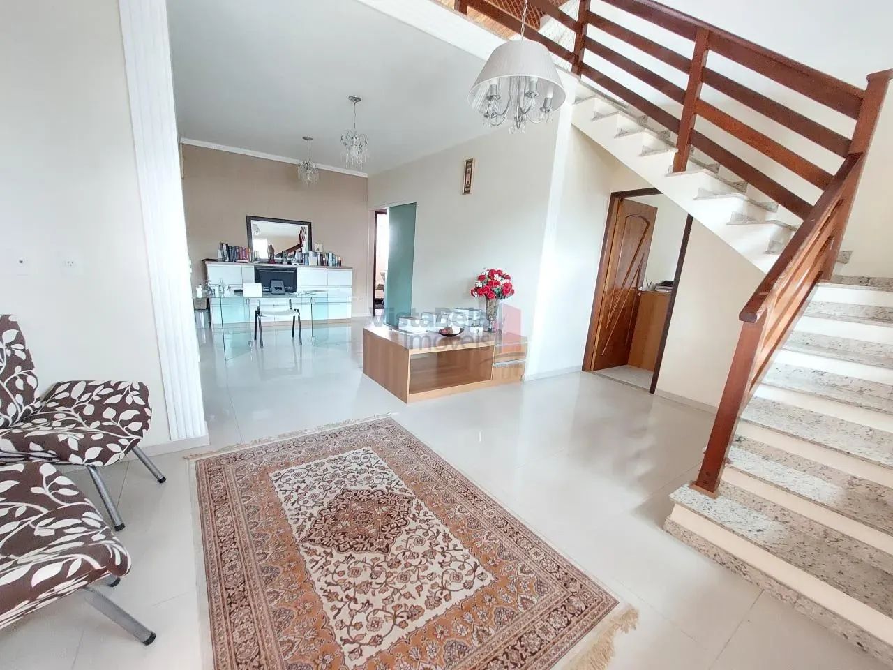 Comercial para aluguel, 5 quartos, 4 vagas, Chácara Guizard - Taubaté/SP - Foto 2