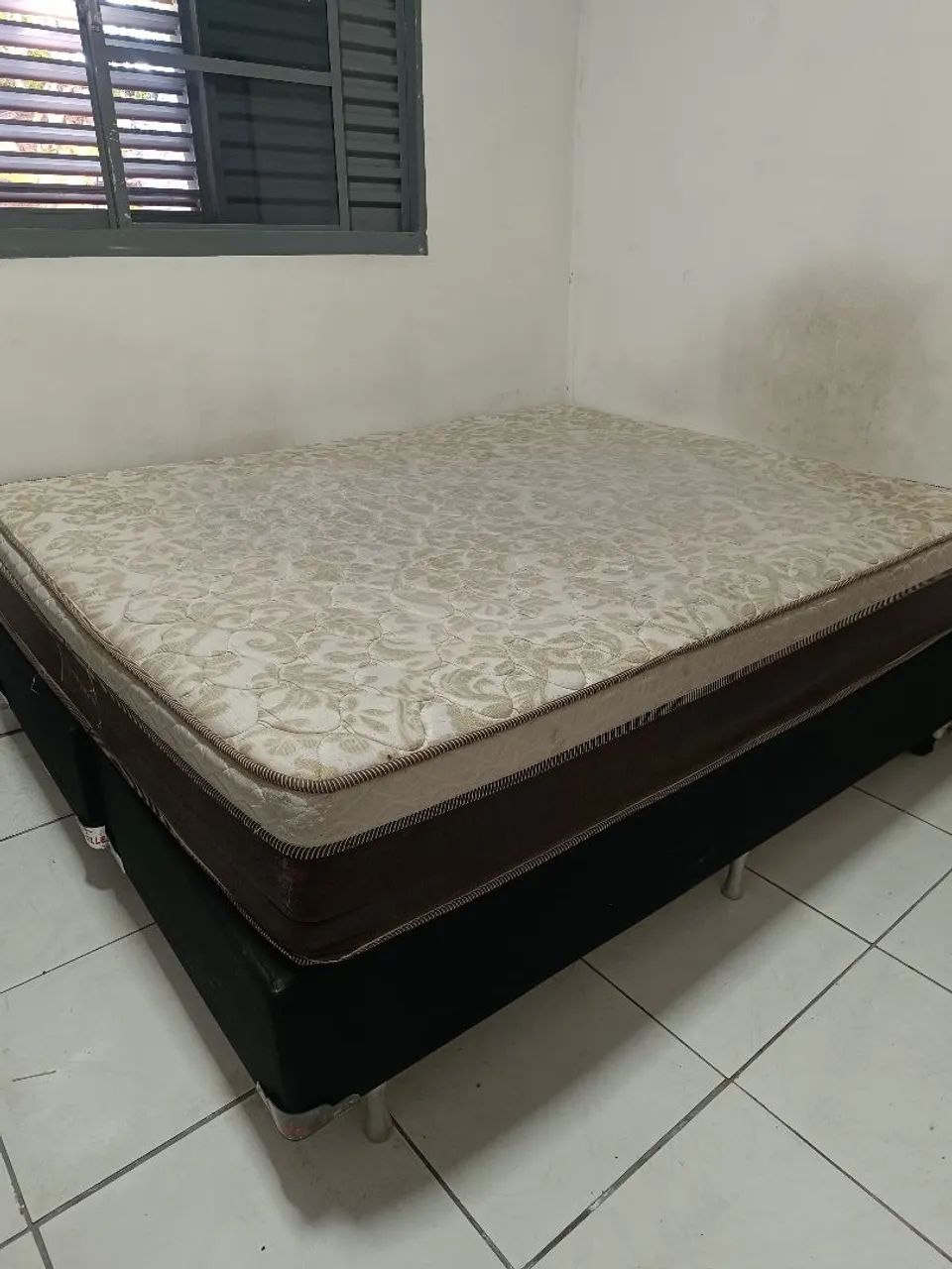 Cama Queen 