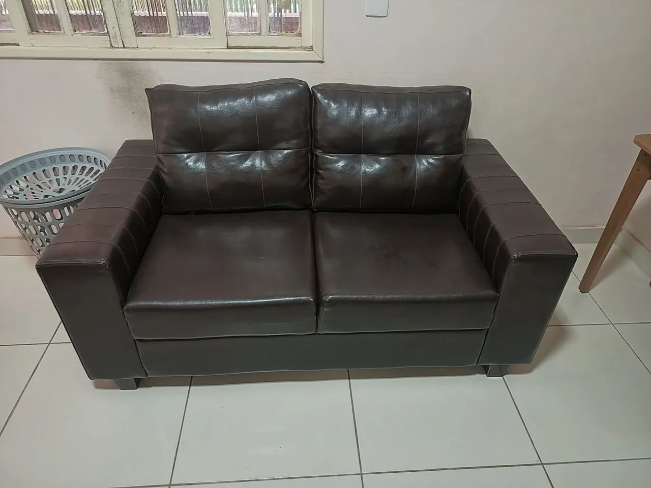 VENDO ESTE SOFÁ PARA SAIR RAPIDO  - Foto 3
