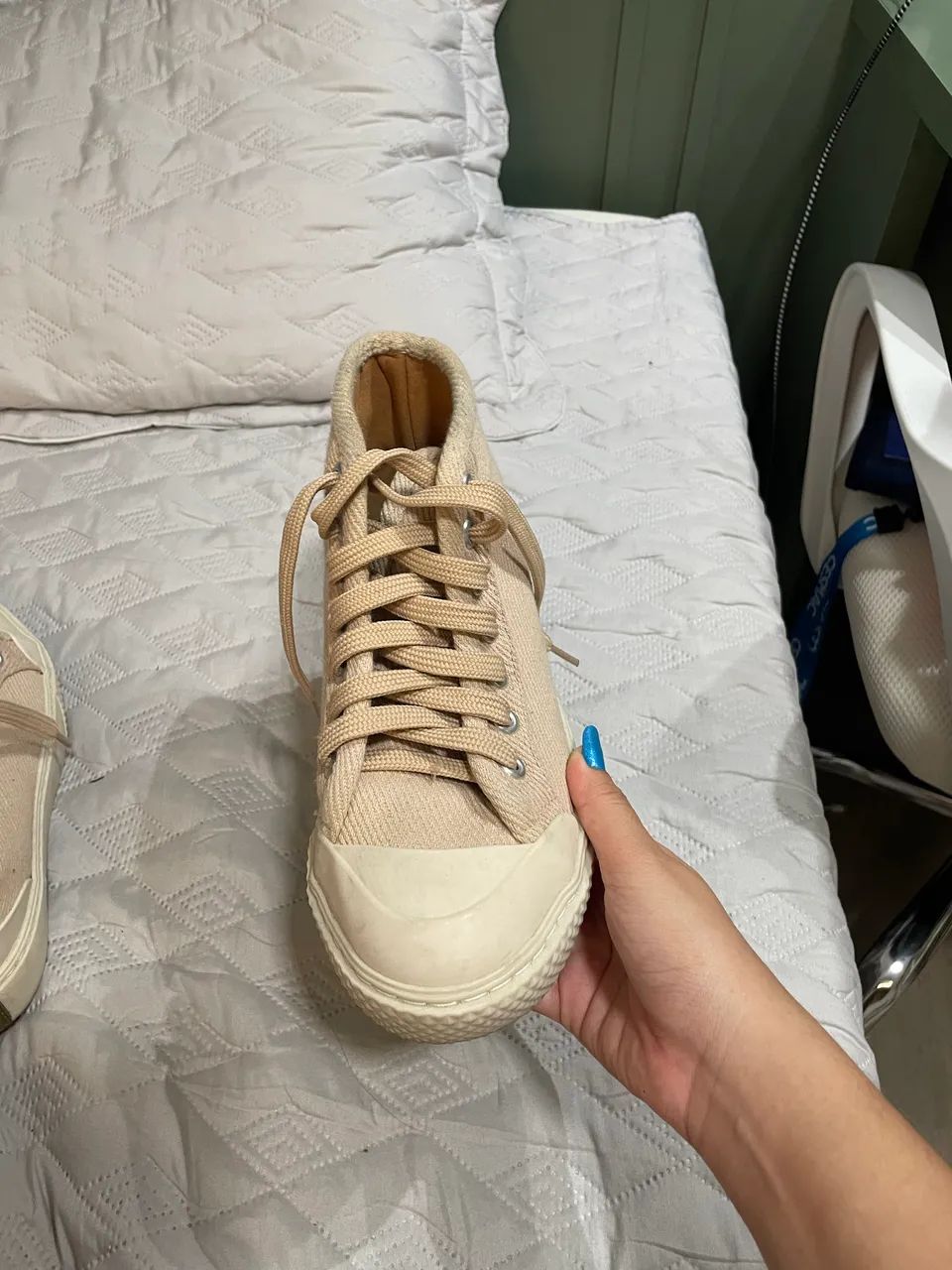 Tenis bege, tamanho 36 - Foto 4