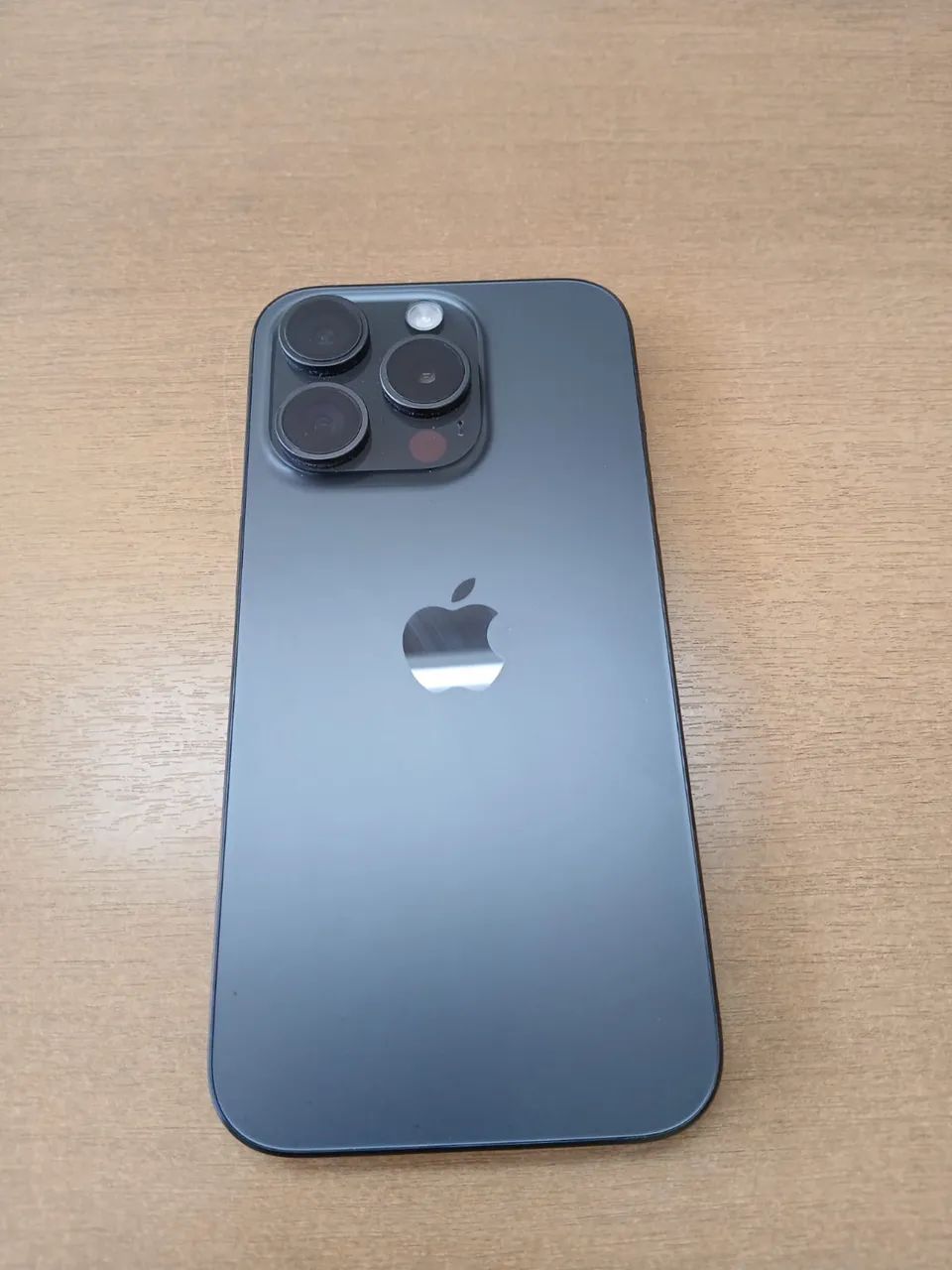 Iphone 15 pro 128 GB - Foto 2