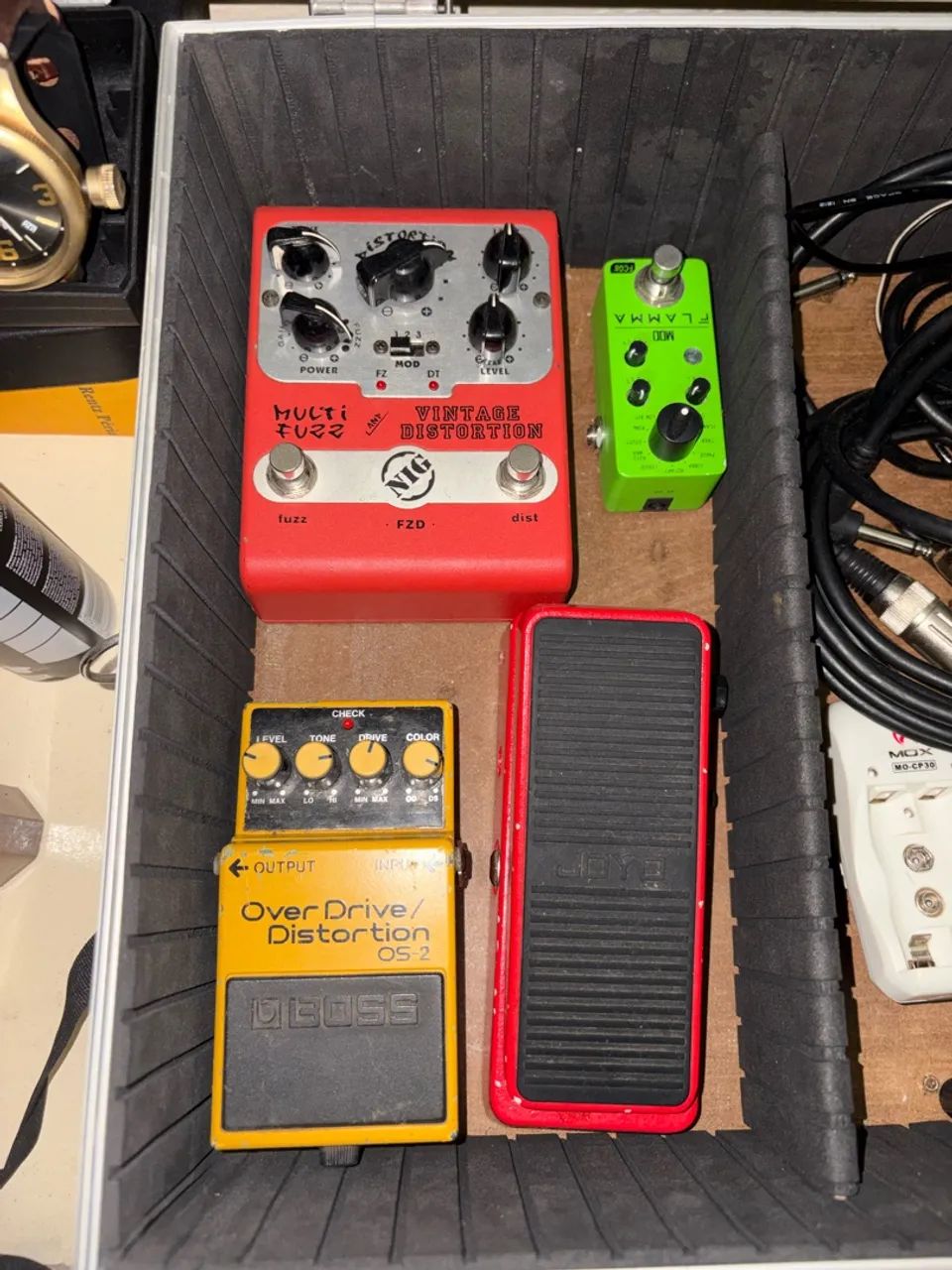 Pedais de guitarra 