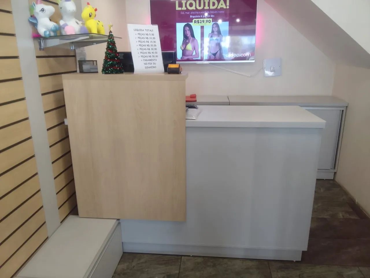 Vendo Instalação de Loja(Pouco tempo de Uso)