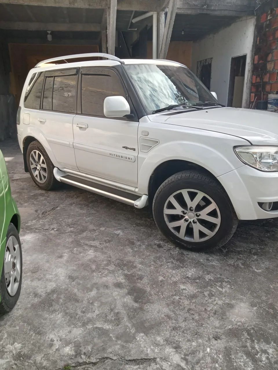 Mitsubishi Pajero Pajero TR4 2.0/ 2.0 Flex 16V 4x4 Aut. 2013