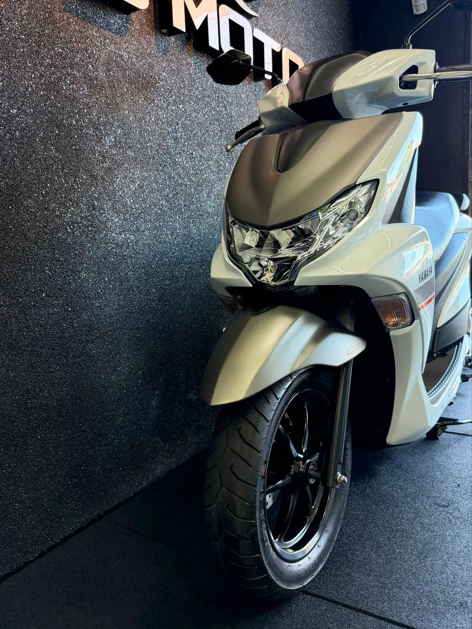 YAMAHA FLUO 125 - 2024  - Foto 4
