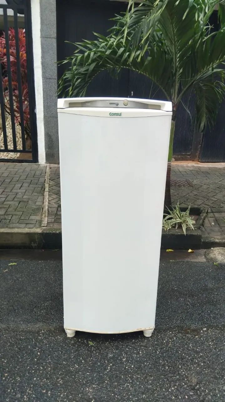 Freezer Vertical Consul Semi Nova 