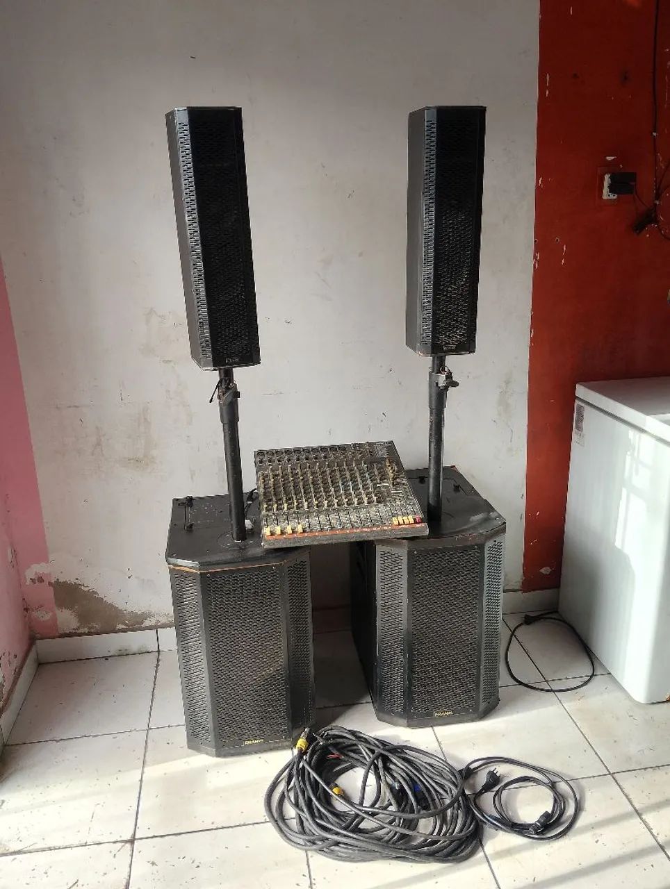 Vendo som ativo 12 polegadas aceita cartão ?