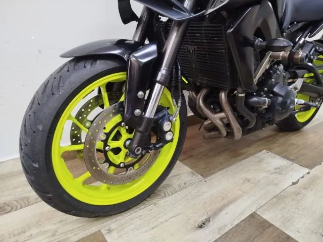 YAMAHA MT 09 ABS  - Foto 4