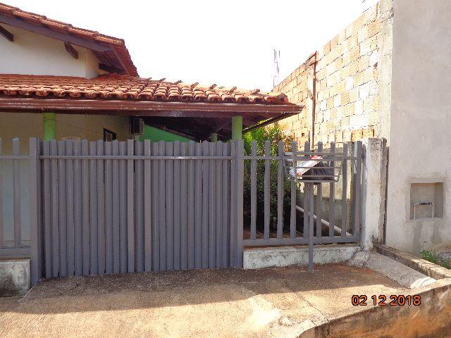 Excelente casa na Praça Danilo Macedo ( Centro Luz /MG) - Foto 3