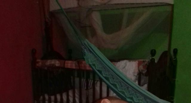 Vende se um berço
