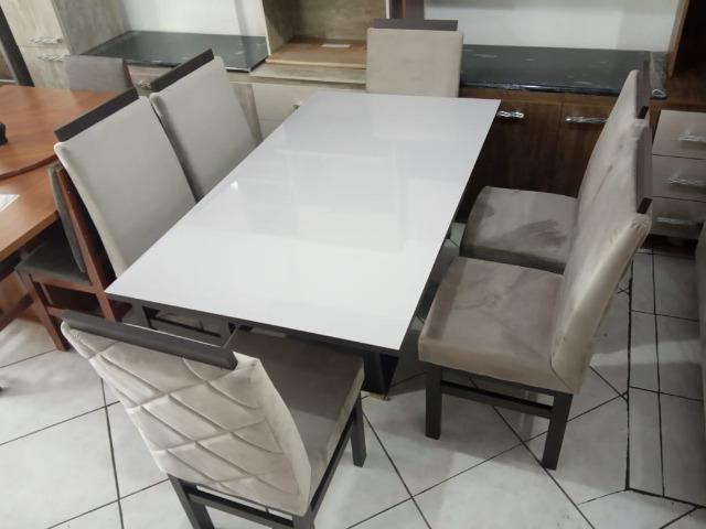 Mesa de vidro com 6 cadeiras - Foto 2
