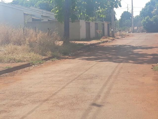 Área 4.000m²