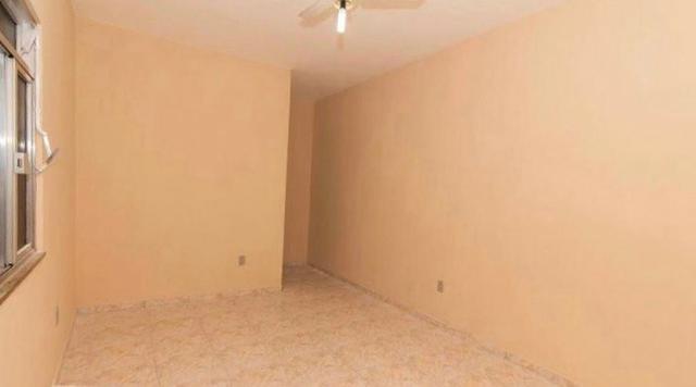 Excelente casa grande, 2 quartos,varanda, terraço