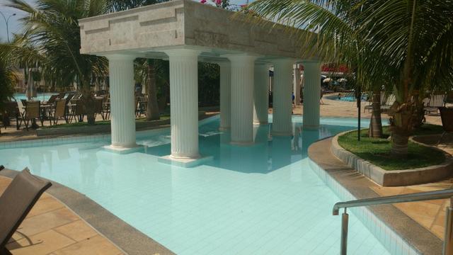 Caldas Novas, Hotel Lacqua, Lazer, diversão e descanso em um só lugar com piscina de ondas - Foto 12