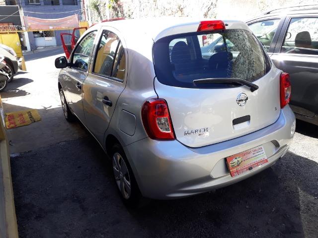 Nissan March s 1.0 ipva e transferencia gratis financiamos sem entrada 2016 - Foto 5