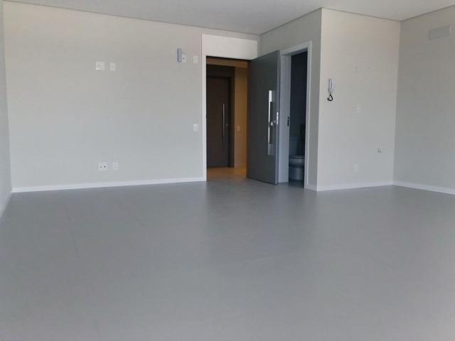 Ampla sala comercial nova com garagem para alugar em Campinas São José - Foto 2