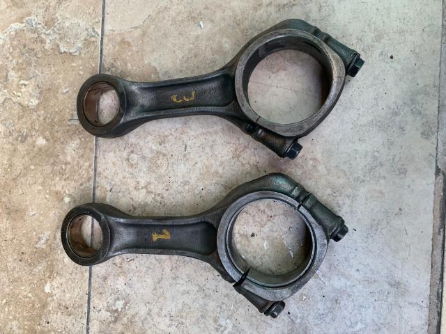 Biela da iveco 35s14 original cada 180 reais