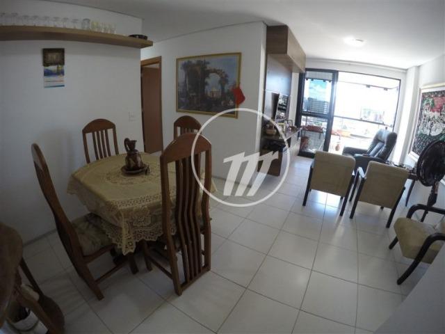 Apartamento com 87 m², 3/4 (sendo 01 suíte e 01 reversível), na Ponta Verde. REF: C4114
