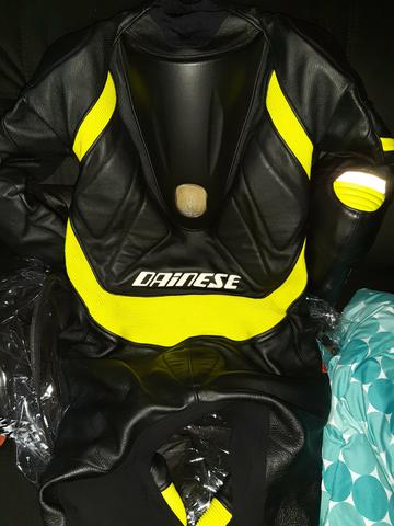 Macacão dainese laguna seca 50 eur 1 peça novo sem uso - Foto 7