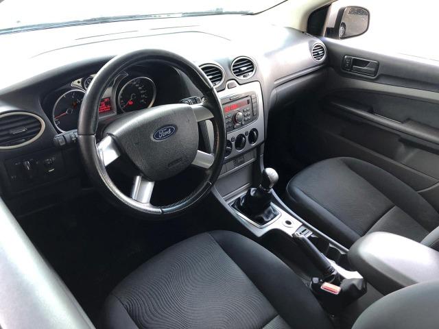 Focus Sedan - 2011 - Foto 8