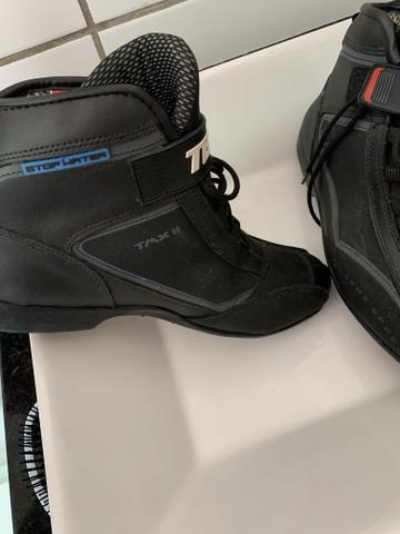 tenis motoqueiro