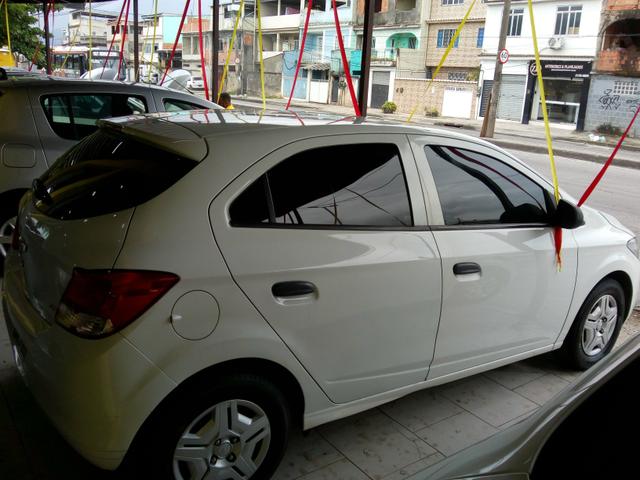 Onix Joy 1.0 2018 c/ Entrada mais 48x de R$700,00 + GNV - Foto 4