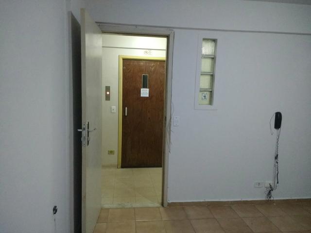 Alugo apart. 2Q St. Univ. Tudo incluso