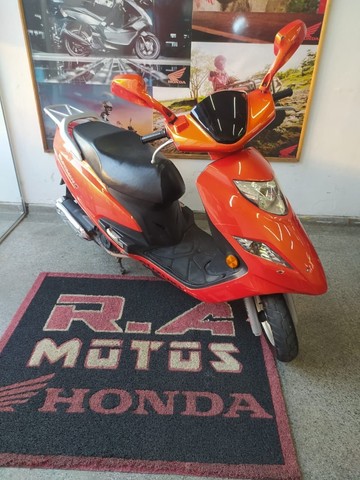 SUZUKI BURGMAN 125 I / SEM ENTRADA NO CARTÃO DE CRÉDITO EM 12X775