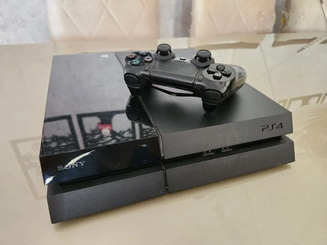 Ps4 Pro Fortnite CUH-7214B 2 controles e 2 jogos aceito cartão