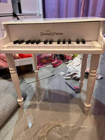 Piano de Madeira Acústico Infantil com 30 Teclas Custom Branco