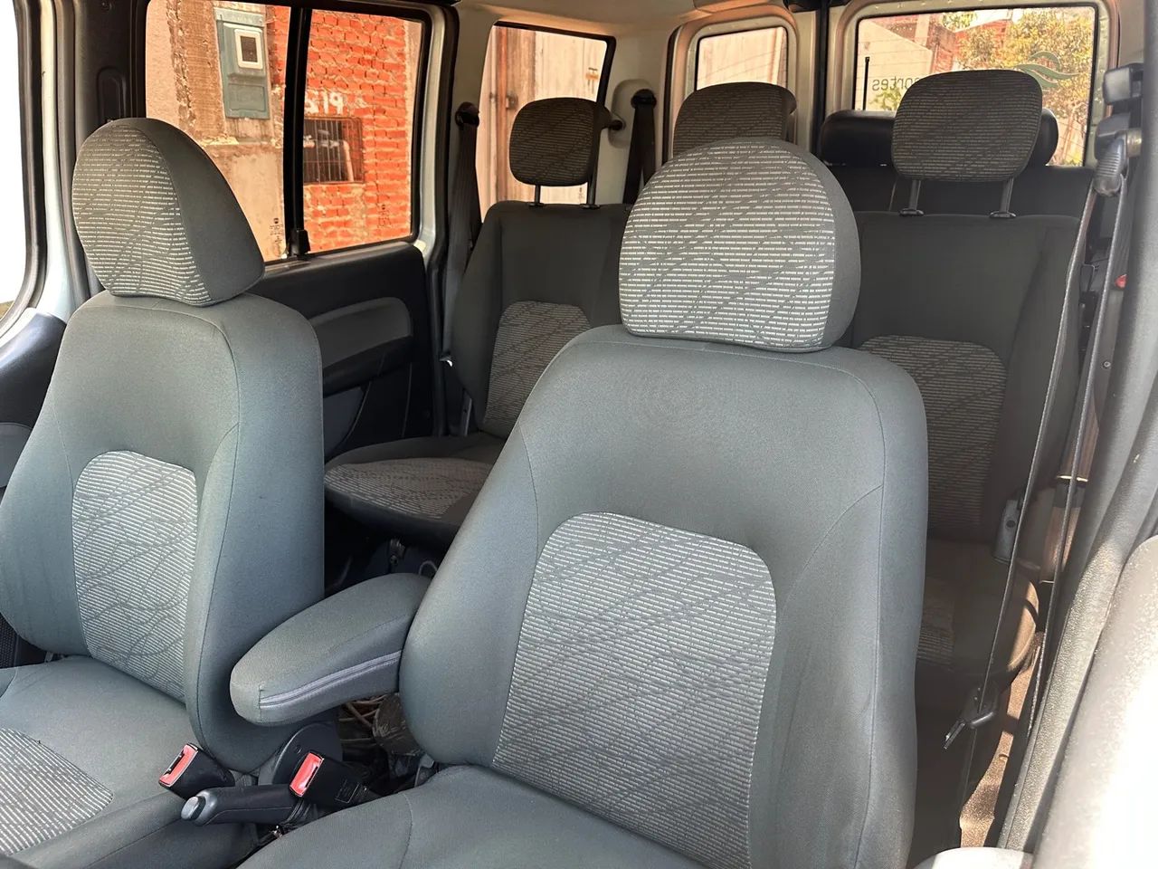 Doblo 2018 com 7 lugares seminova - Foto 7