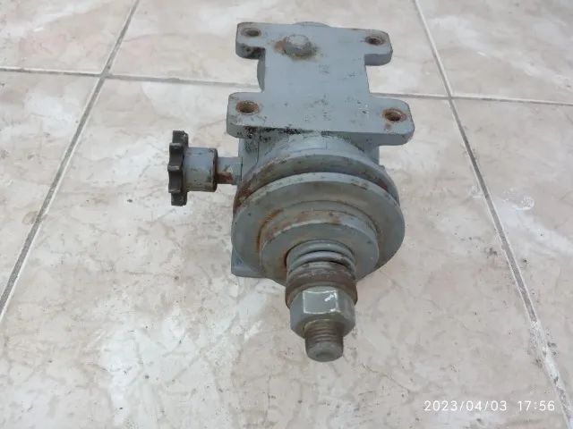 Redutor de pequeno porte relação 1\50 rosca-sem-fim\coroa - Foto 3