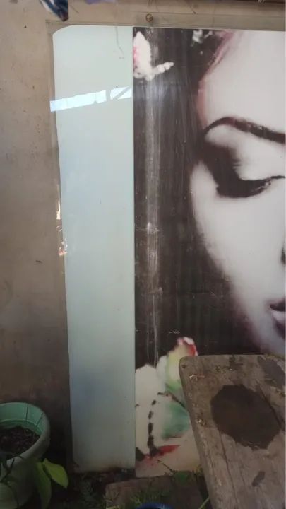 Porta com design moderno e imagem de mulher - Foto 3