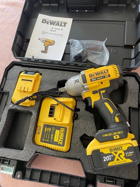 Chave de impacto Dewalt nova a bateria  - Foto 6