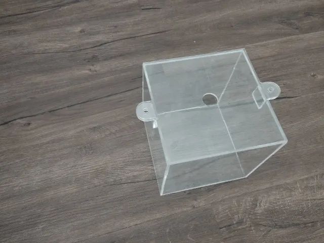 Caixa em acrílico cristal 15 x15 x15