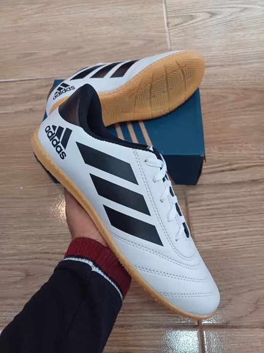 Chuteira adidas  - Foto 4