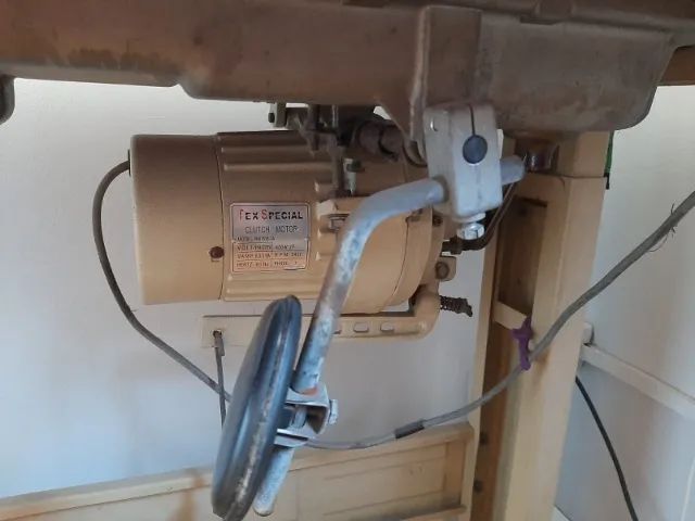 Máquina de Costura Reta Industrial - Foto 5