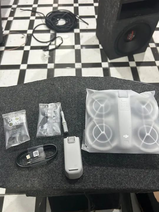 Drone Neo com 1 bateria extra novo 