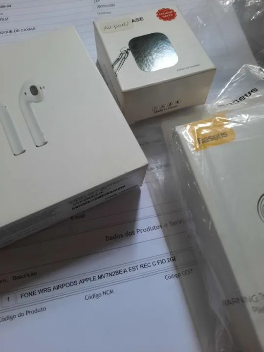 Fone Apple AirPods 2 com nota fiscal seminovo + 2 capinhas brinde