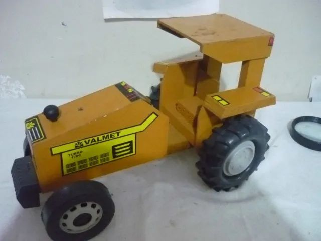Trator Valmet Brinquedo Leia Descrição 