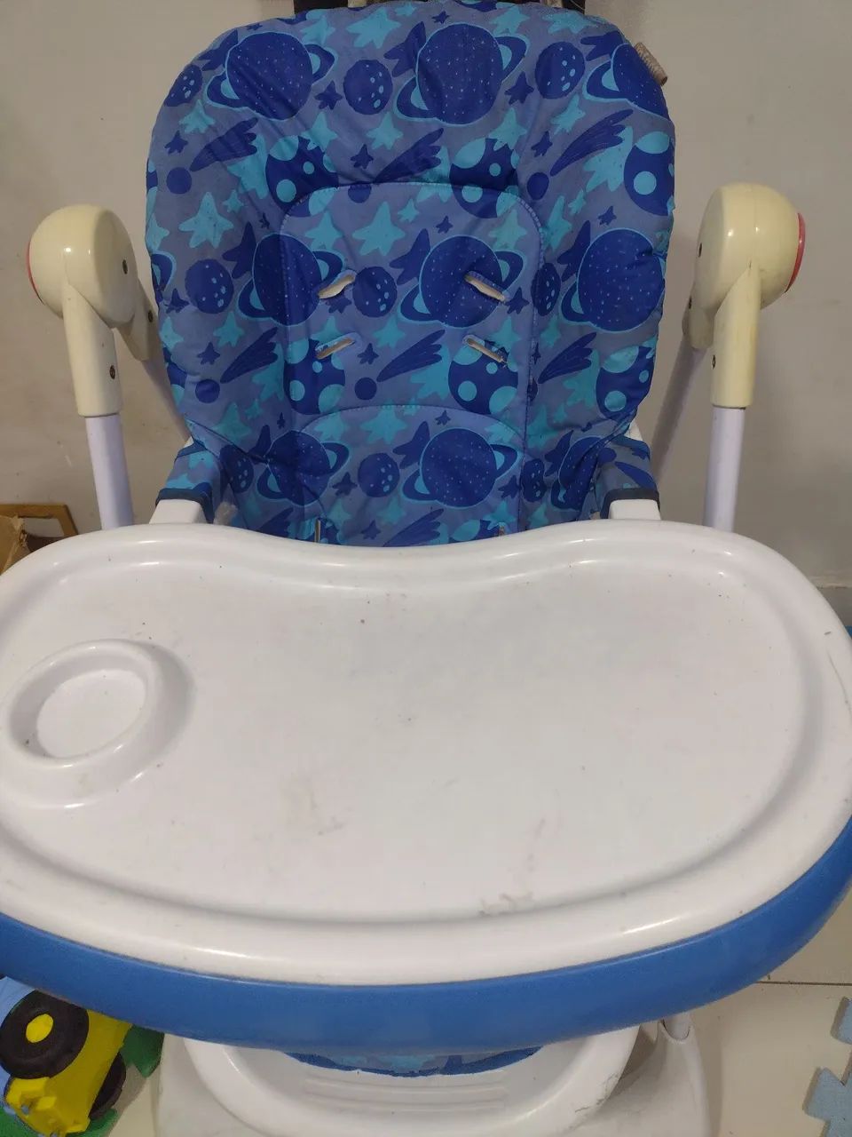 Cadeirinha de Alimentação Infantil