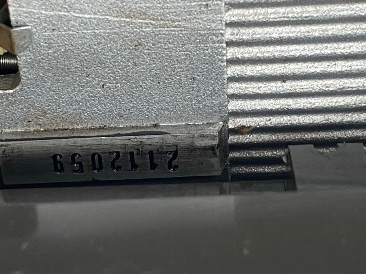 Vendo máquina de escrever olivetti linea 98 antiguidade  - Foto 4