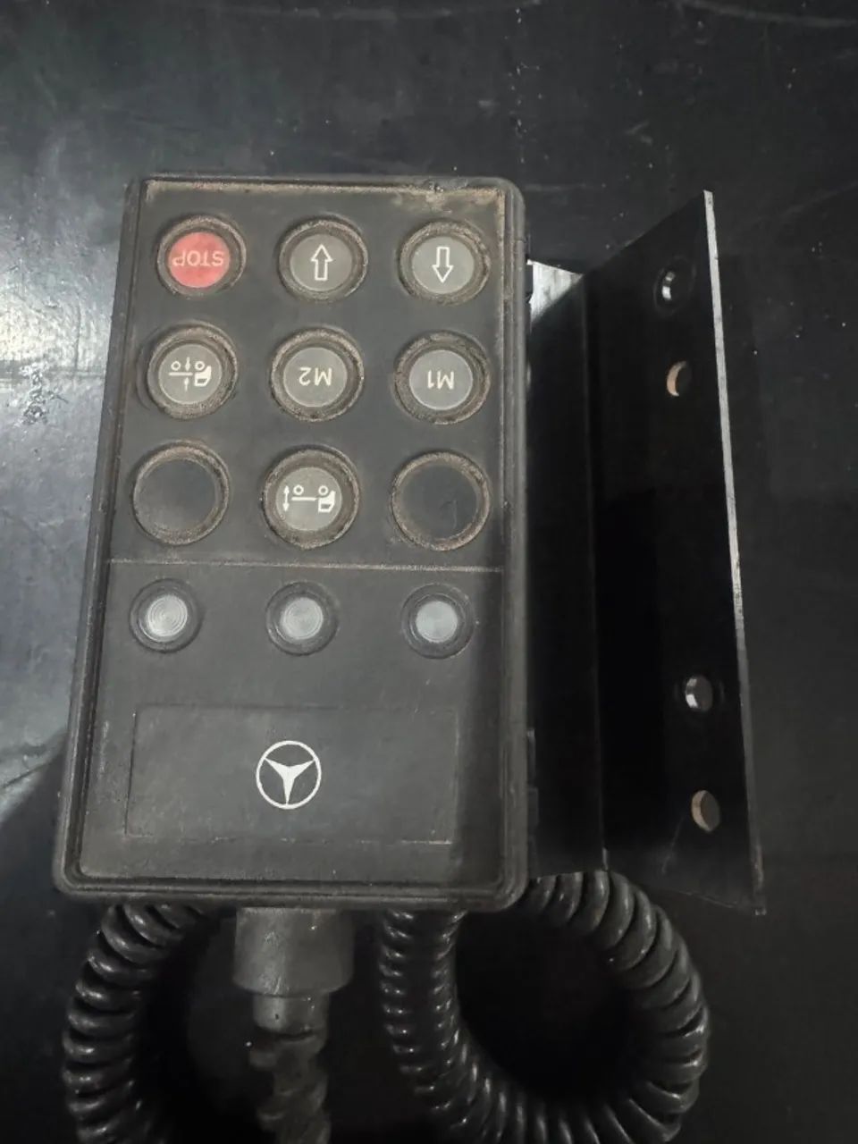 Controle remoto da suspensão MB Actros 2546 - Foto 2