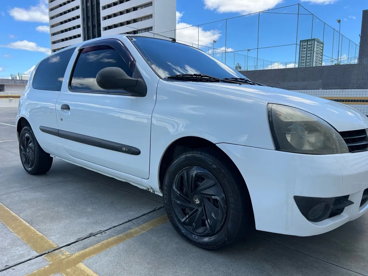 Renault Clio com baixa km. - Foto 4