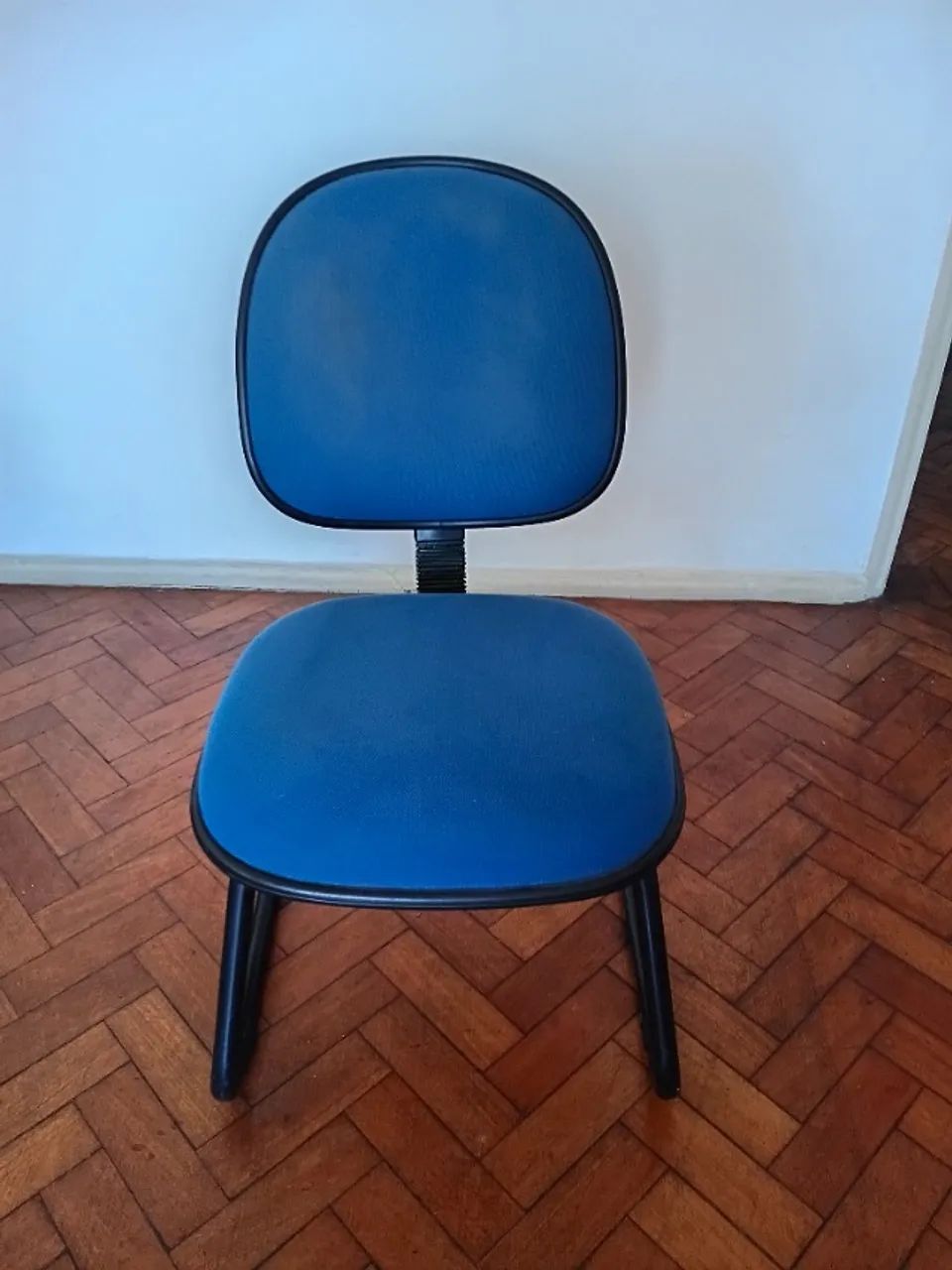 Cadeira de escritório tecno seating azul com base fixa - Foto 2