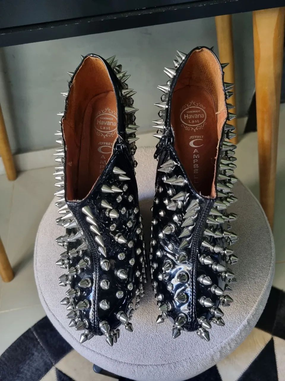 Bota Ankle boot original da marca Jeffrey Campbell, modelo Shadow Spike STD  - Foto 3